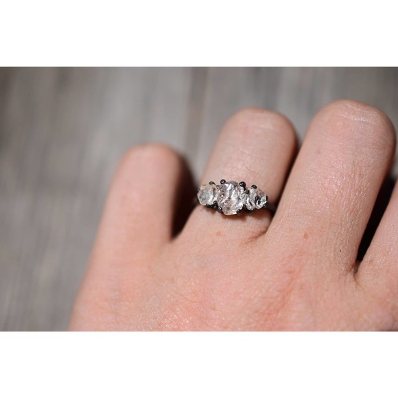 Raw Crystal Ring, Raw Stone Ring, Rings for Women, Stacking Ring, Raw Ge… - Picture 2 of 4